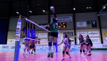 Janine Sandell, receptora de Extremadura Arroyo, MVP de la jornada en la SF2