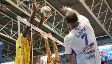 Duelos por el liderato en los dos grupos de la Superliga Masculina 2