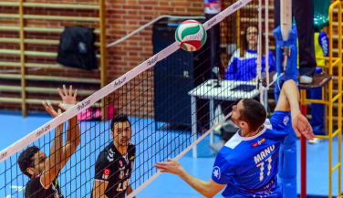 Paso adelante de los líderes de los dos grupos en la jornada de Superliga masculina 2