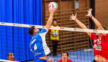 Lucha por el liderato en la Superliga masculina 2