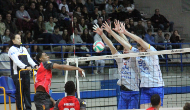 Histórico triunfo del UC3M Voleibol Leganés: Primera victoria del equipo en SVM