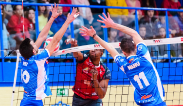 Intasa San Sadurniño y Podes i Tales CV Manacor, duelo directo por título y ascenso