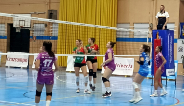 Un invicto Mairena Vóley da pasos hacia el torneo del KO