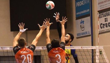El potente saque de Ushuaïa Ibiza Voley imposibilita la victoria de Conectabalear CV Manacor