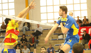 CV Mediterráneo salva un punto en la derrota ante Ushuaïa Ibiza Vóley