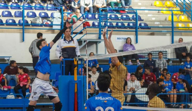 Melilla Sport Capital asegura el factor cancha en los play off tras vencer a Barça Voleibol