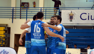 El CV Melilla se acerca a la permanencia tras su gran victoria ante el Ushuaïa Ibiza Voley 