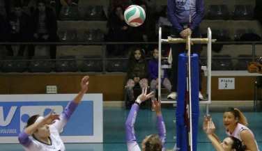 Victoria en tres sets para Feel Volley Alcobendas sobre Extremadura Arroyo 30