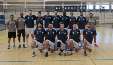 La plantilla al completo del MSC Voleibol se prepara intensamente para el inicio de liga