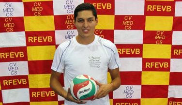 CV Mediterráneo de Castellón ficha a Fredy Hernando Valencia
