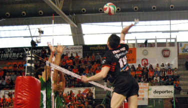 Unicaja Almería vence en el tie-break y manda el  playoff por el título de SVM al quinto partido