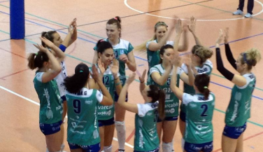 GH Leadernet Navarcable se emplea a fondo para batir a Feel Volley Alcobendas