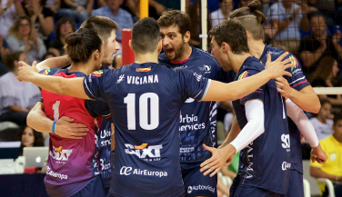 Victoria del Urbia Palma Voley en el derbi ante Ushuaïa Ibiza Voley