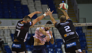 CV Teruel se lleva el duelo por el liderato en Palma