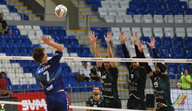 Al Voley Palma no le basta contra Unicaja Costa de Almería