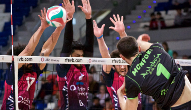 Urbia Voley Palma cae de nuevo en el desempate ante Unicaja Almería 