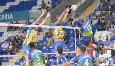 Un peleón Feníe Energía Mallorca Voley Palma no logra tumbar al Guaguas