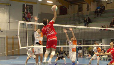 Victoria clara de Cableworld Volei Villena Petrer sobre La Fuensanta CV Pizarra