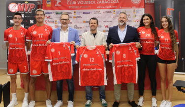 Presentación de patrocinador y fichajes del Club Voleibol Zaragoza 