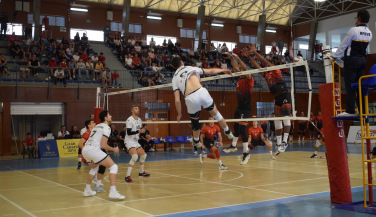 CV San Roque de la cara pero no puede evitar la derrota ante un potente Unicaja Costa de Almería