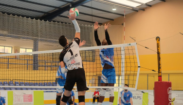 Victoria para CV Sayre Bulcan Arte frente a Club Vigo Voleibol 