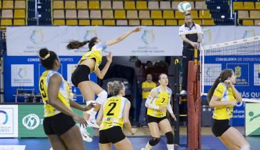 CV Sayre CC La Ballena vence a Arenal Emevé y se acerca a los playoffs
