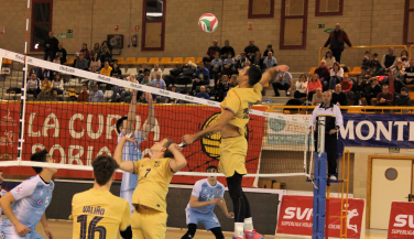 Río Duero Soria muestra su solidez ante un combativo Barça Voleibol