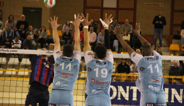 Río Duero Soria se mete en semifinales tras imponerse a Barça Voleibol