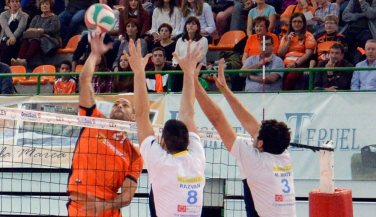 La SVM abre la lucha por el liderato con un espectacular duelo en Almería