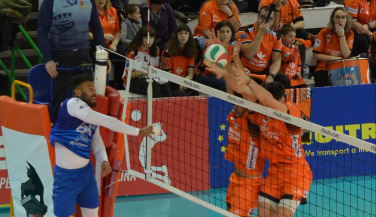 Clara victoria del CV Teruel ante CV Melilla