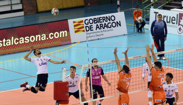 Urbia Voley Palma y CV Teruel toman más aire en cabeza de Superliga masculina