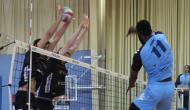  UD Ibiza-Ushuaïa Volley cede una derrota ante el potente líder de la clasificación