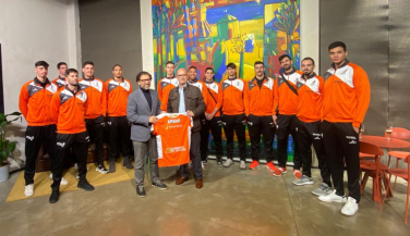 Pamesa Teruel Voleibol visita la fábrica de Ambar 