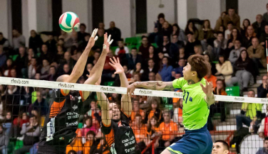 Voley Textil Santanderina sueña pero cae ante el potencial del CV Teruel