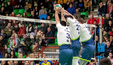 La victoria en casa sigue siendo la asignatura pendiente del Voley Textil Santanderina