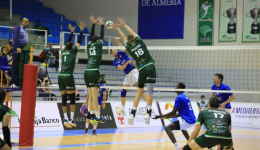 Unicaja Costa de Almería vence a Melilla Sport Capital y sigue vivo para el liderato