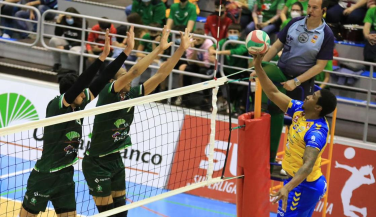 Unicaja Costa de Almería fuerza el tercer partido de semifinales en la SVM
