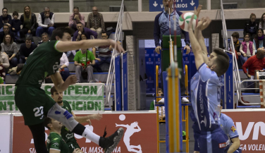 Unicaja Costa de Almería acusa el cansancio pero vence a Río Duero Soria