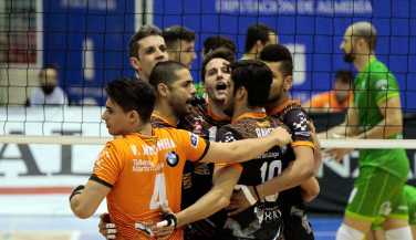 CV Teruel derrota a Unicaja Almería en cinco sets 