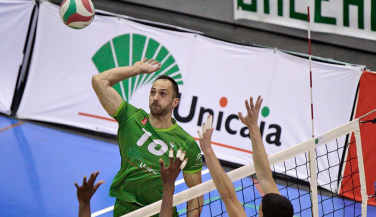 Unicaja Almería vence a Textil Santanderina en el regreso de Israel Rodríguez