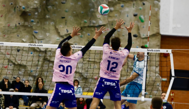 Conqueridor vence con solvencia a Villena Petrer en el derbi