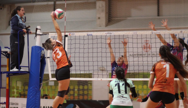 Una trabajada victoria del Léleman VB Valencia clasifica al equipo para la Copa Princesa