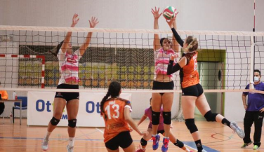 Léleman Voleibol Valencia vence 3-1 en un importante partido ante Mintonette Almería