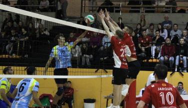 Primera victoria del Club Voleibol Zaragoza en la Superliga Masculina 2