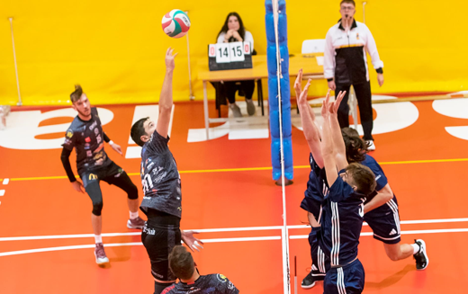 Moreno Sáez Sporting logra en La Coruña su sexta victoria consecutiva